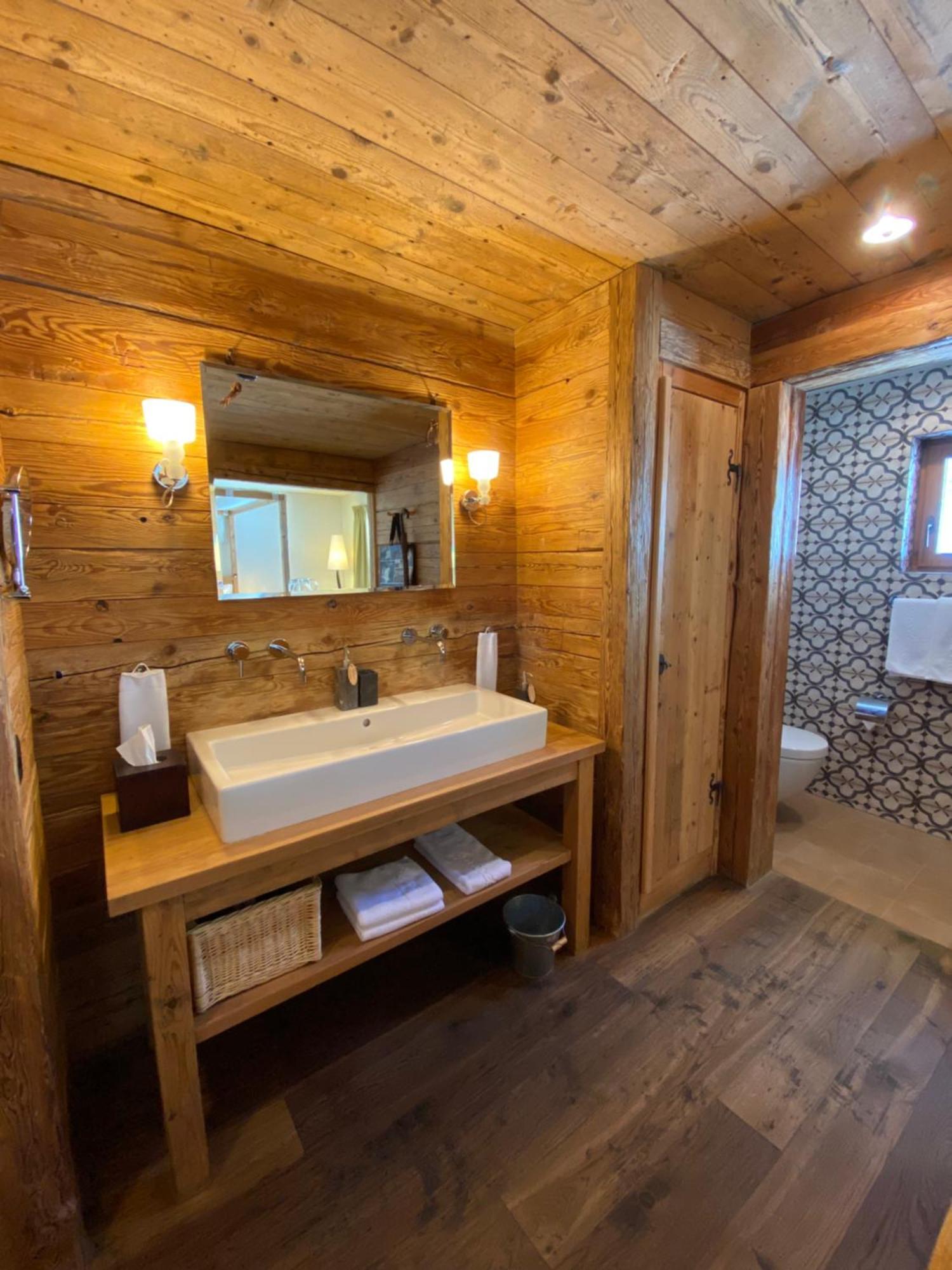 Maiensaesshotel Guarda Val 렌쩨르하이데 외부 사진