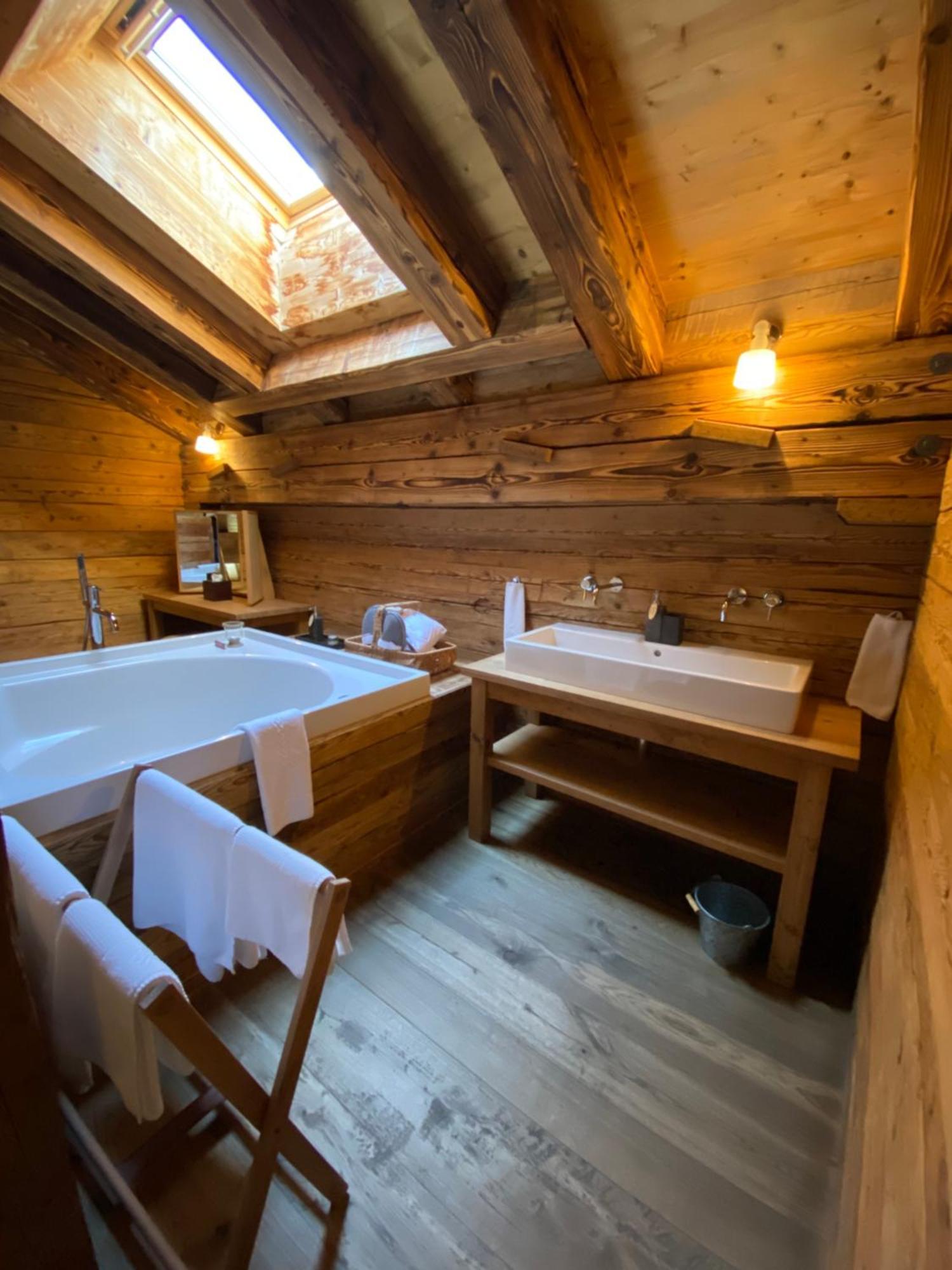 Maiensaesshotel Guarda Val 렌쩨르하이데 외부 사진