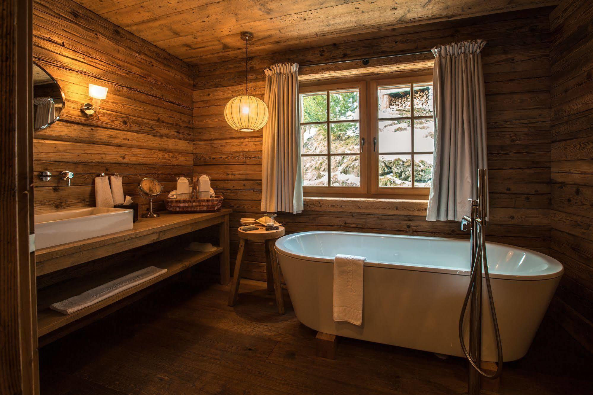 Maiensaesshotel Guarda Val 렌쩨르하이데 외부 사진